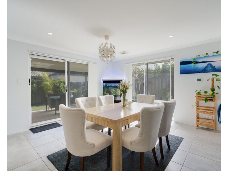 3 Charnwood Grove, Hilbert WA 6112