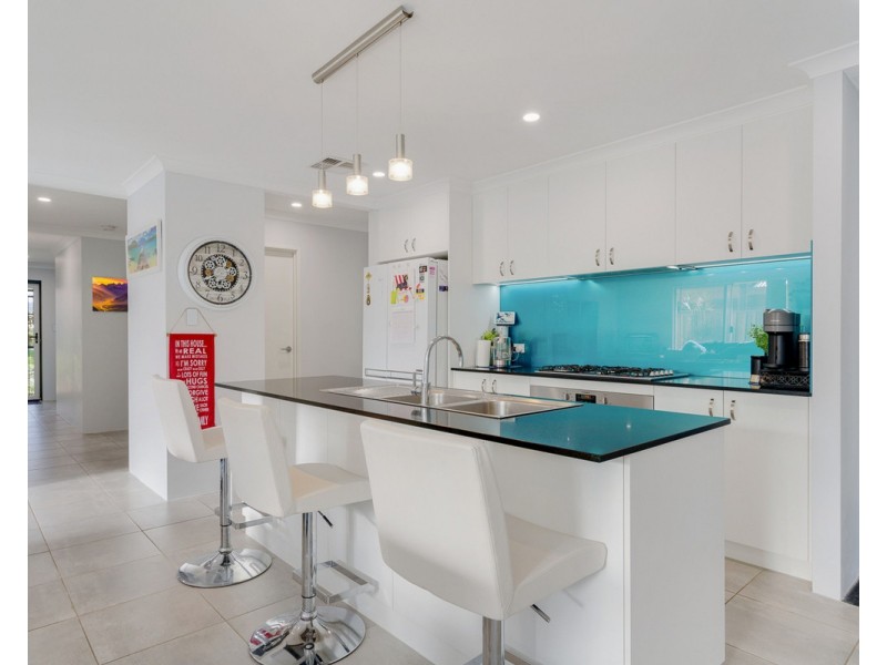3 Charnwood Grove, Hilbert WA 6112