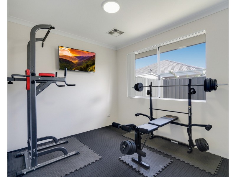 3 Charnwood Grove, Hilbert WA 6112