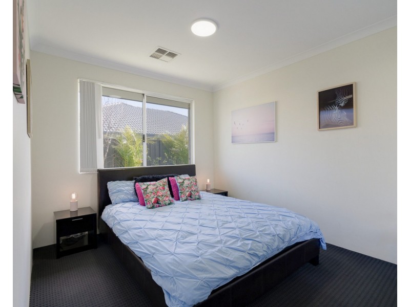 3 Charnwood Grove, Hilbert WA 6112