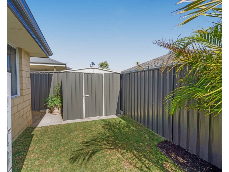 3 Charnwood Grove, Hilbert WA 6112