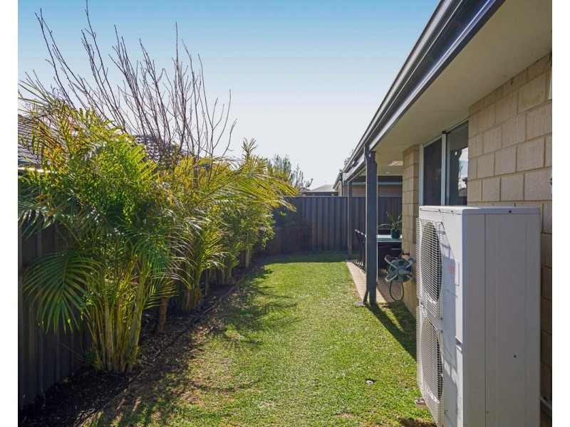 3 Charnwood Grove, Hilbert WA 6112