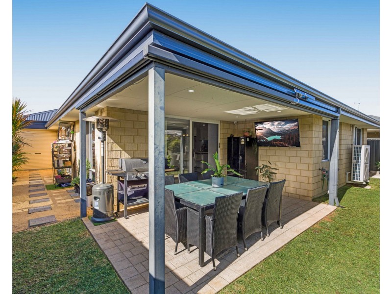3 Charnwood Grove, Hilbert WA 6112