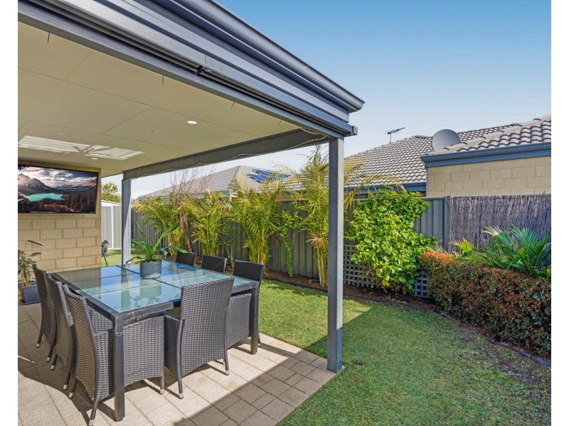3 Charnwood Grove, Hilbert WA 6112