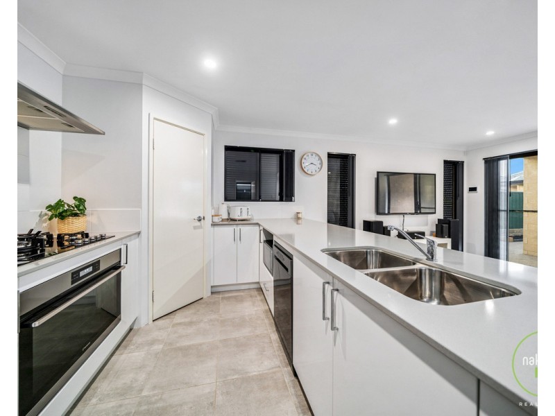 26 Redmond Road, Gosnells WA 6110