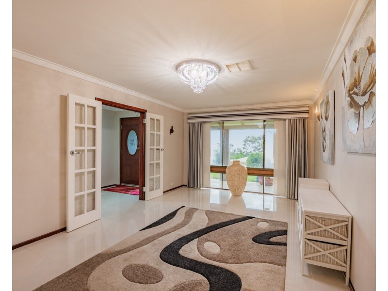 78 Carawatha Avenue, Mount Nasura WA 6112