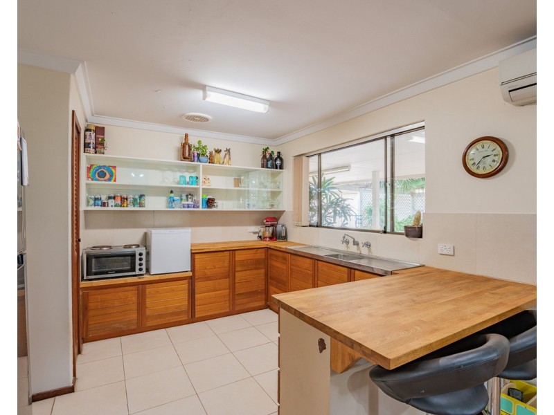 78 Carawatha Avenue, Mount Nasura WA 6112