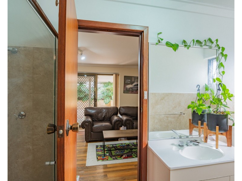 78 Carawatha Avenue, Mount Nasura WA 6112