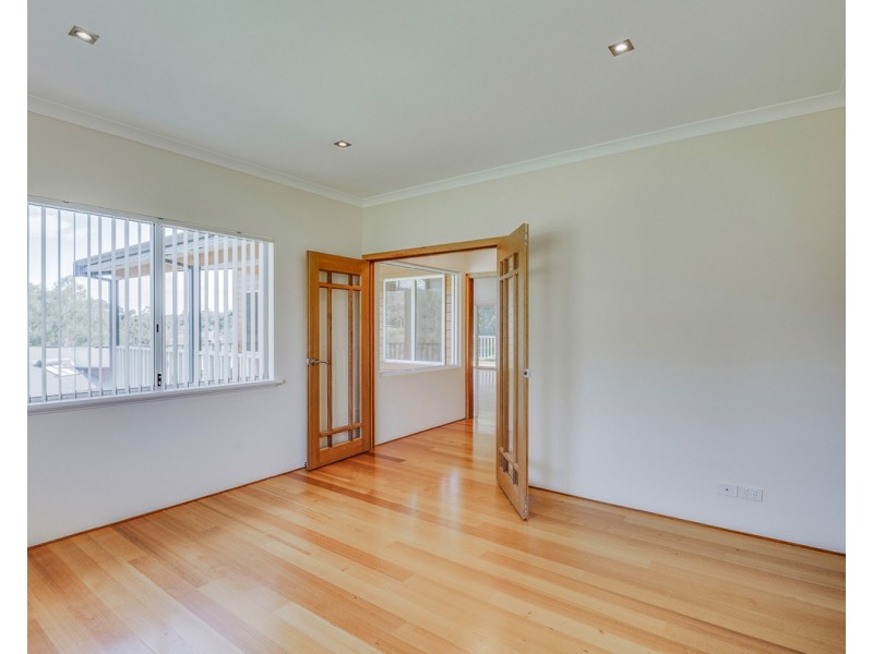 16 Vincent Lookout, Bedfordale WA 6112