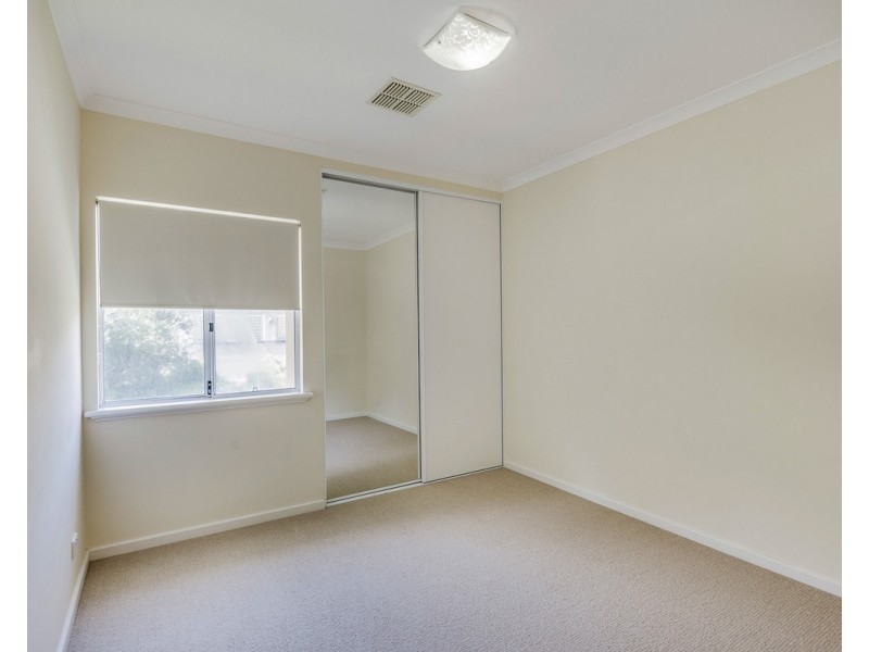 16 Vincent Lookout, Bedfordale WA 6112