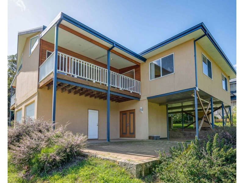 16 Vincent Lookout, Bedfordale WA 6112