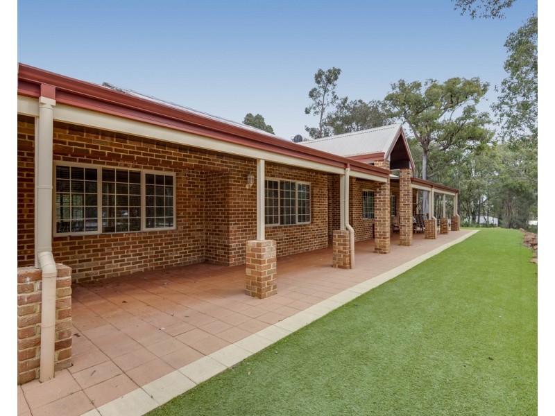 35 Dumas Drive, Bedfordale WA 6112