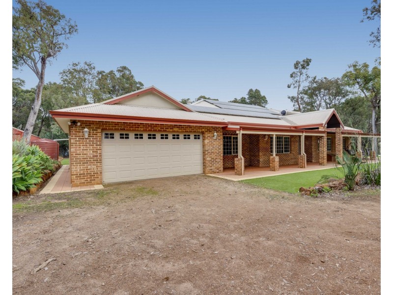 35 Dumas Drive, Bedfordale WA 6112