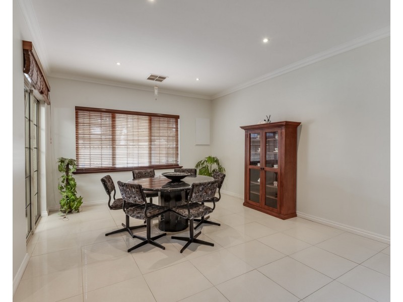 35 Dumas Drive, Bedfordale WA 6112