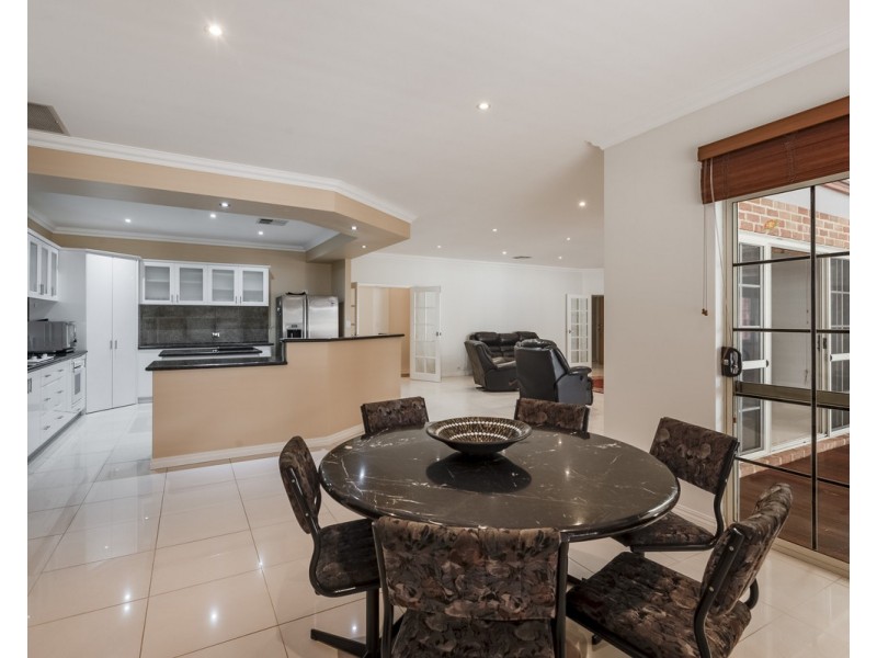 35 Dumas Drive, Bedfordale WA 6112