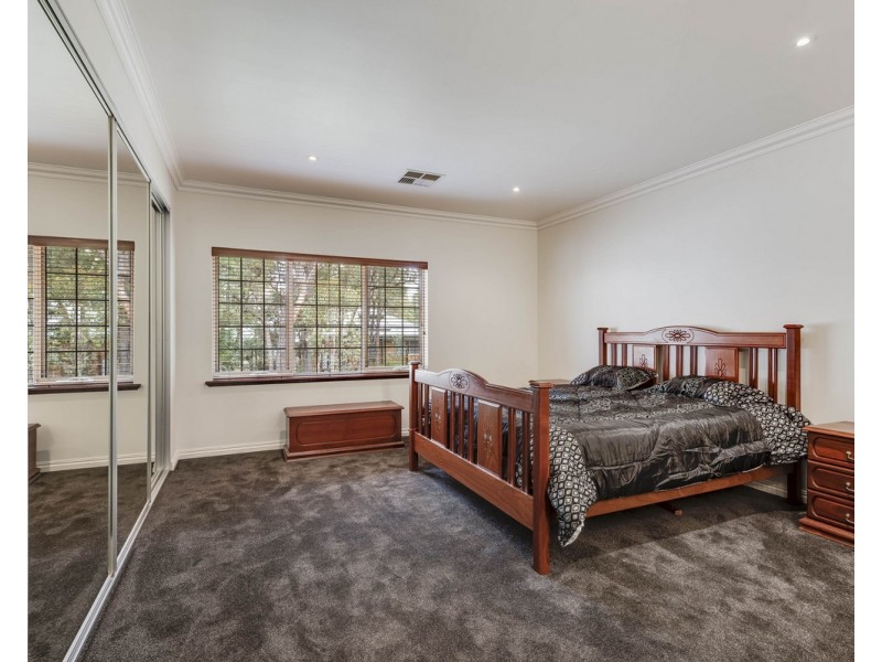 35 Dumas Drive, Bedfordale WA 6112