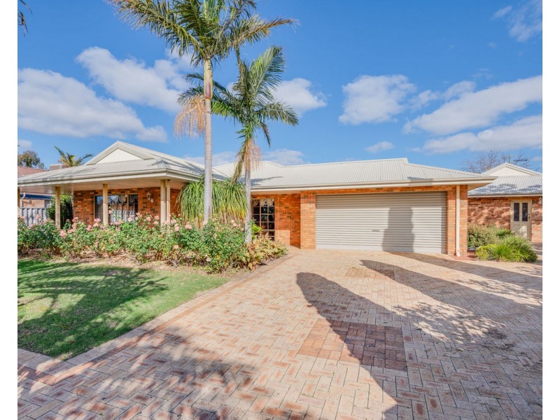 13 Wickling Drive, Beckenham WA 6107