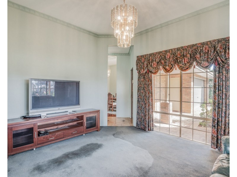 13 Wickling Drive, Beckenham WA 6107