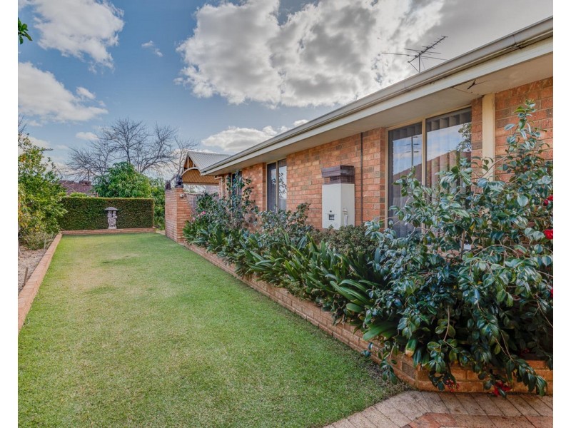 13 Wickling Drive, Beckenham WA 6107