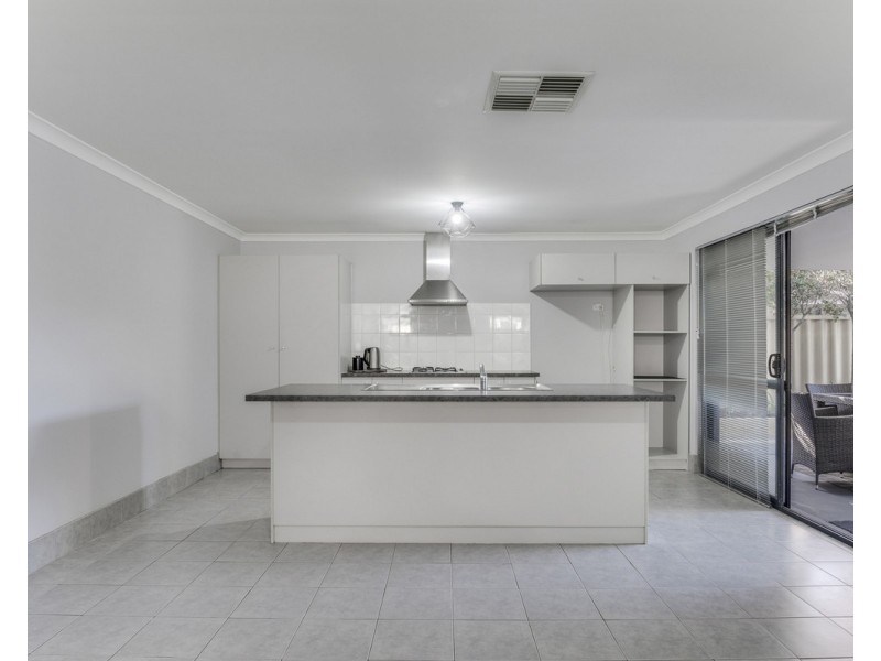 35 Linkwater Pass, Southern River WA 6110