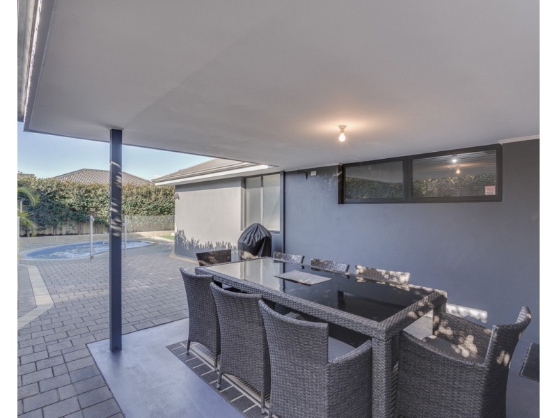 35 Linkwater Pass, Southern River WA 6110