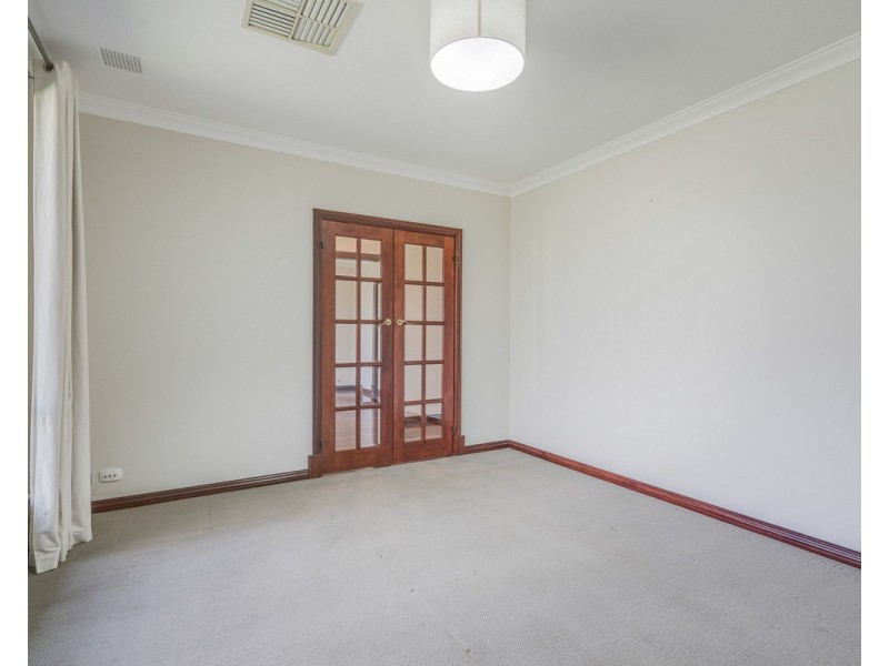 31 Blackwood Drive, Mount Nasura WA 6112