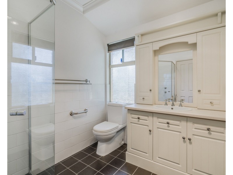 31 Blackwood Drive, Mount Nasura WA 6112