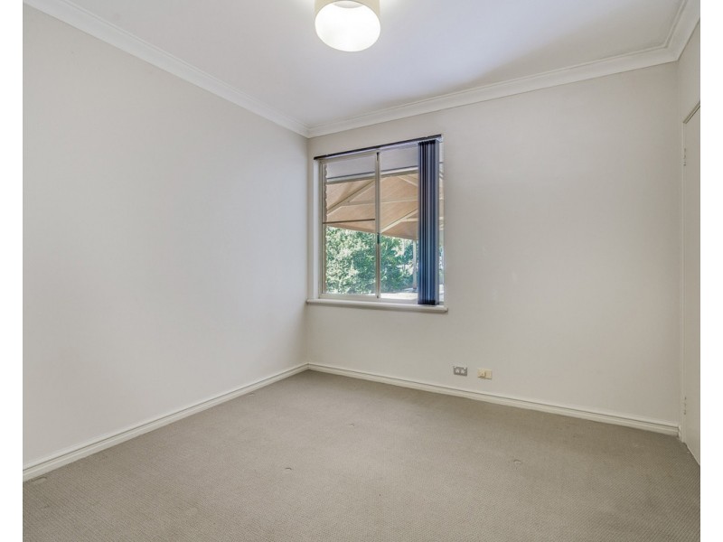 31 Blackwood Drive, Mount Nasura WA 6112