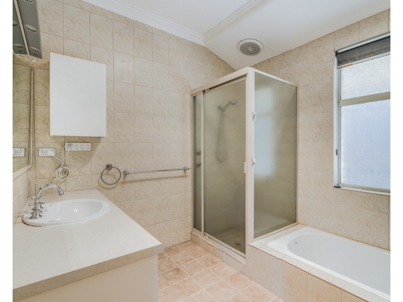 31 Blackwood Drive, Mount Nasura WA 6112