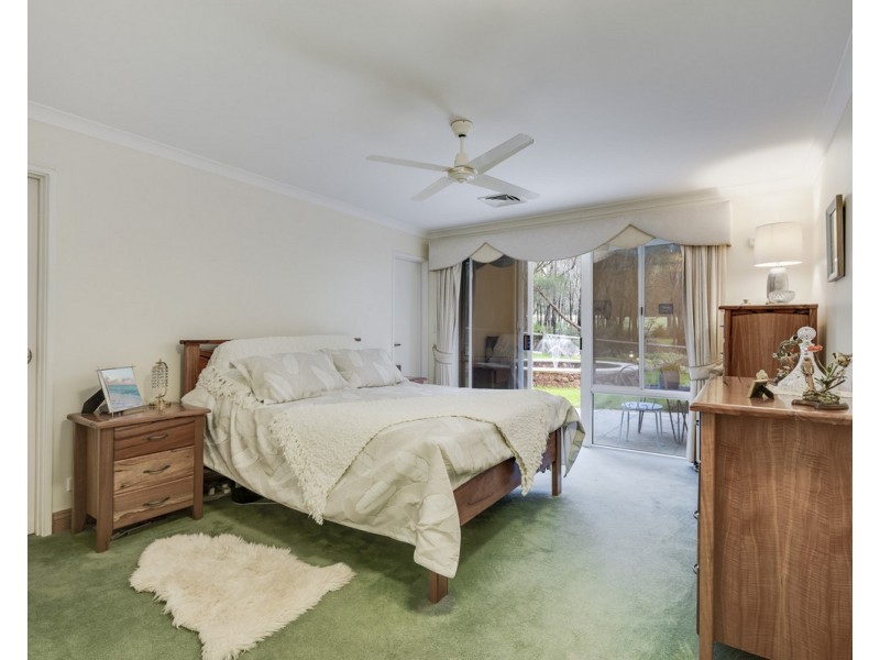 1 Sophia Grove, Roleystone WA 6111