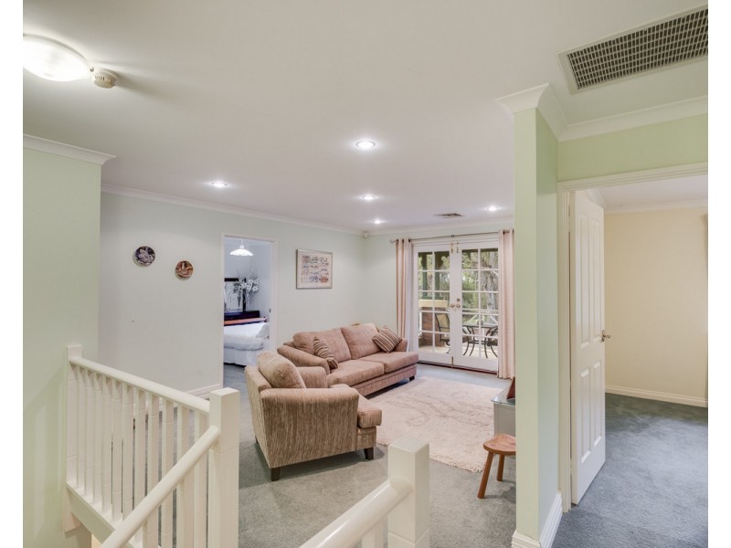 1 Sophia Grove, Roleystone WA 6111