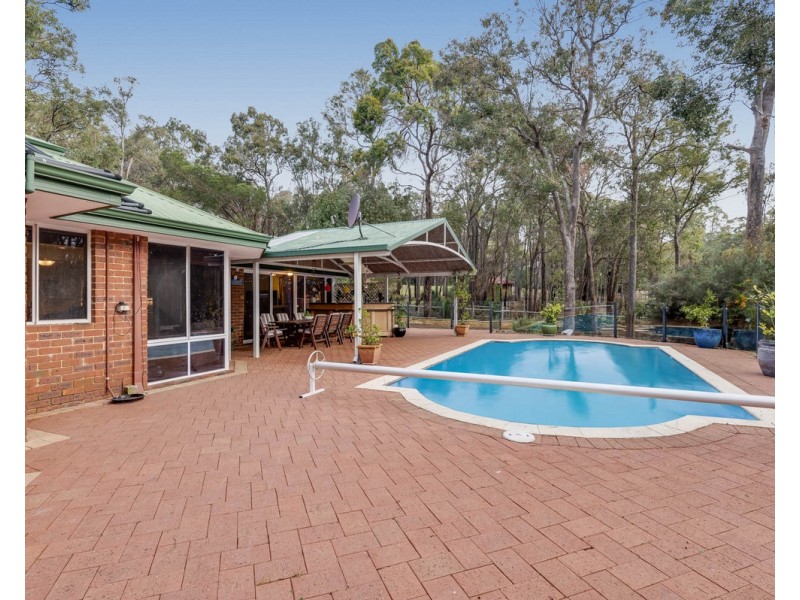 1 Sophia Grove, Roleystone WA 6111