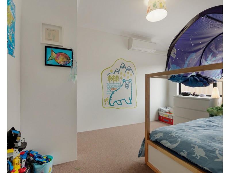 8 Ullapool Place, Seville Grove WA 6112