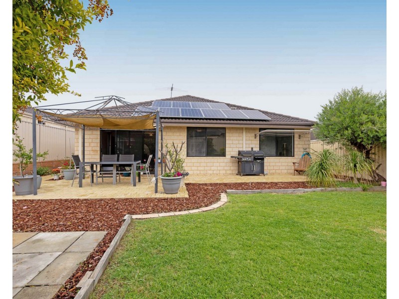 8 Ullapool Place, Seville Grove WA 6112