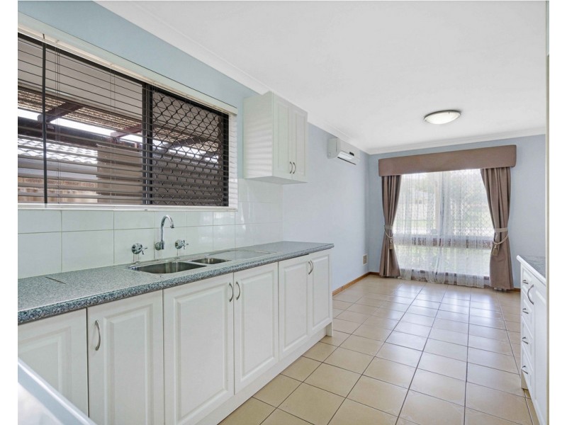 26B Blackburne Drive, Kelmscott WA 6111
