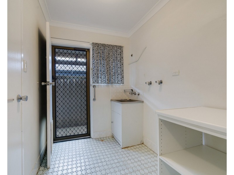 26B Blackburne Drive, Kelmscott WA 6111