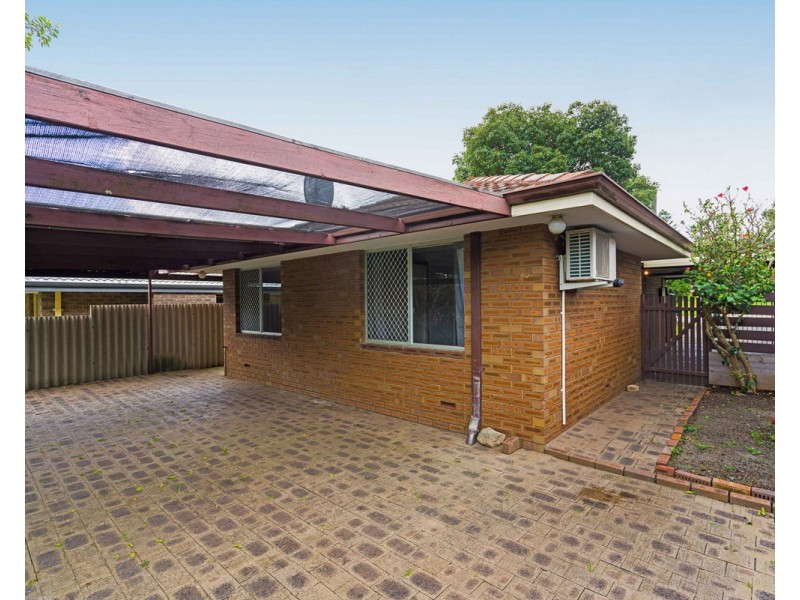 26B Blackburne Drive, Kelmscott WA 6111