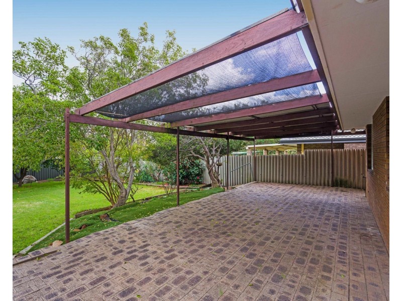 26B Blackburne Drive, Kelmscott WA 6111