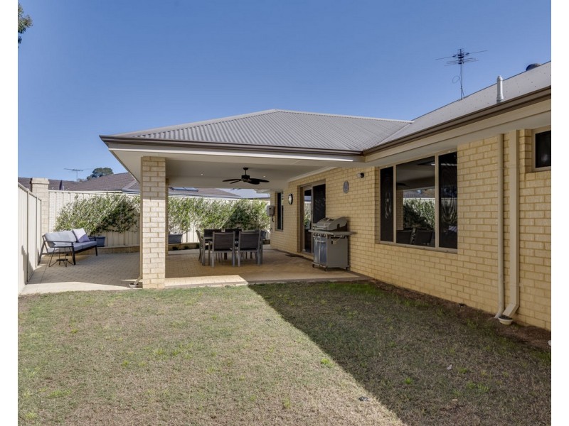 9 Pheasant Close, Seville Grove WA 6112