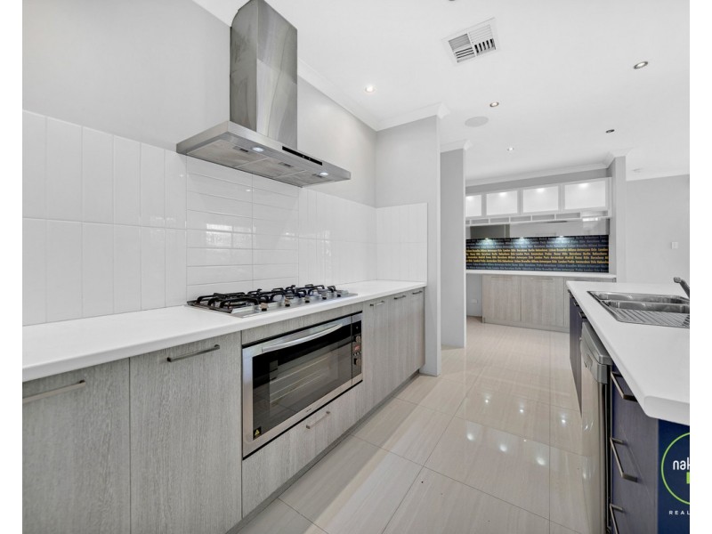 15 Jindabyne Street, Hilbert WA 6112