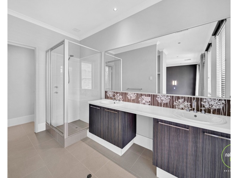 15 Jindabyne Street, Hilbert WA 6112