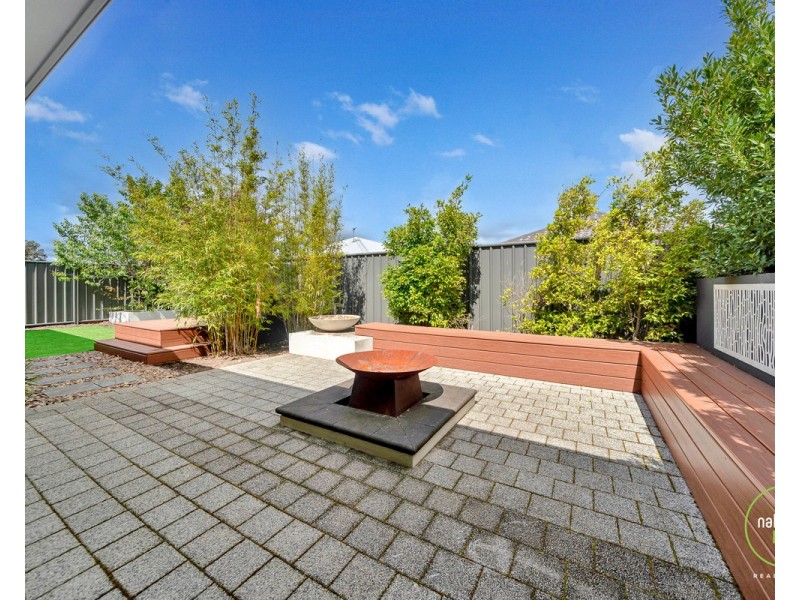 15 Jindabyne Street, Hilbert WA 6112