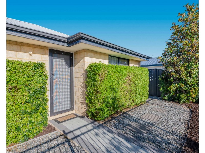 18 Bundoran Approach, Hilbert WA 6112