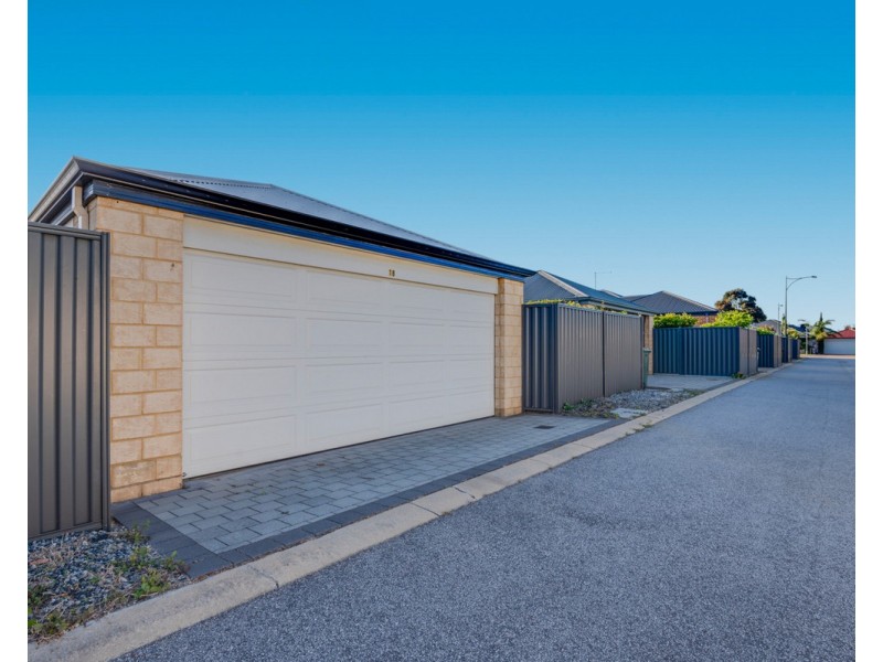 18 Bundoran Approach, Hilbert WA 6112