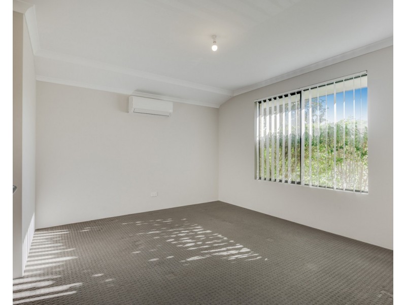 18 Bundoran Approach, Hilbert WA 6112