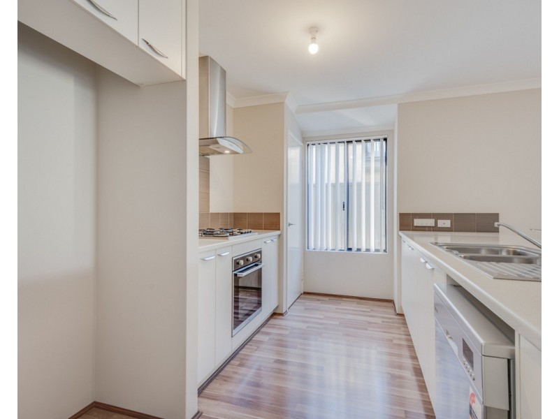 18 Bundoran Approach, Hilbert WA 6112