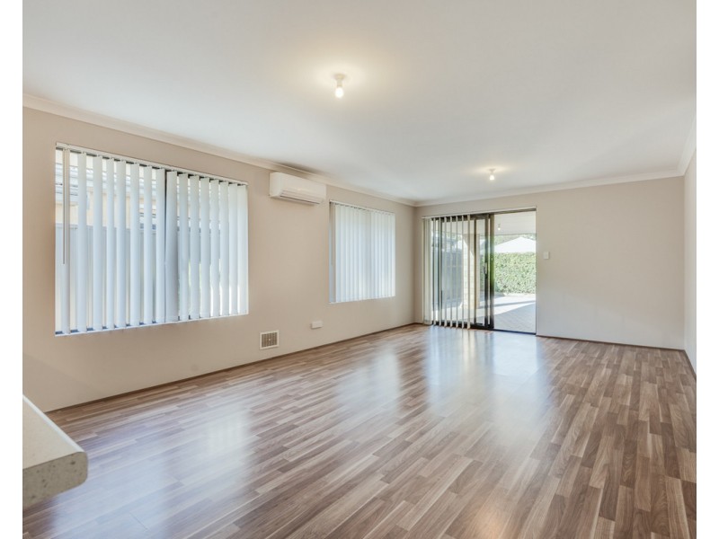 18 Bundoran Approach, Hilbert WA 6112