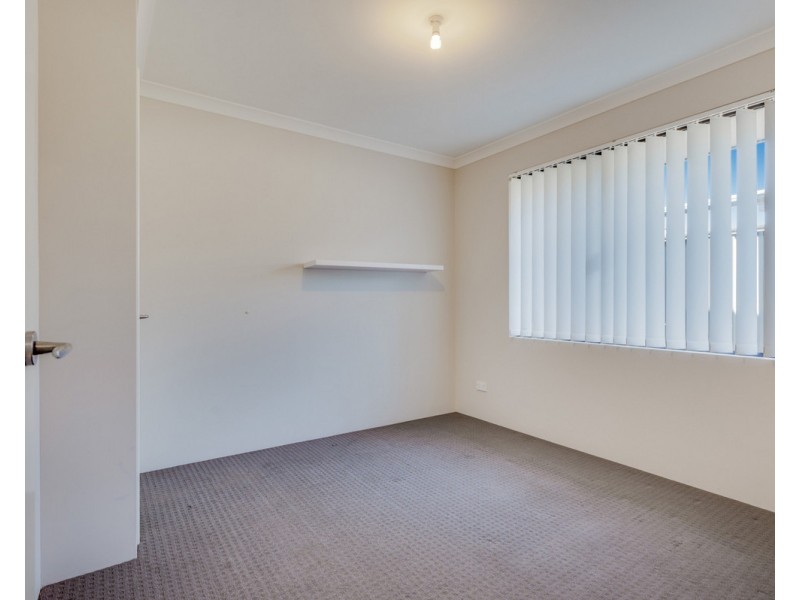 18 Bundoran Approach, Hilbert WA 6112