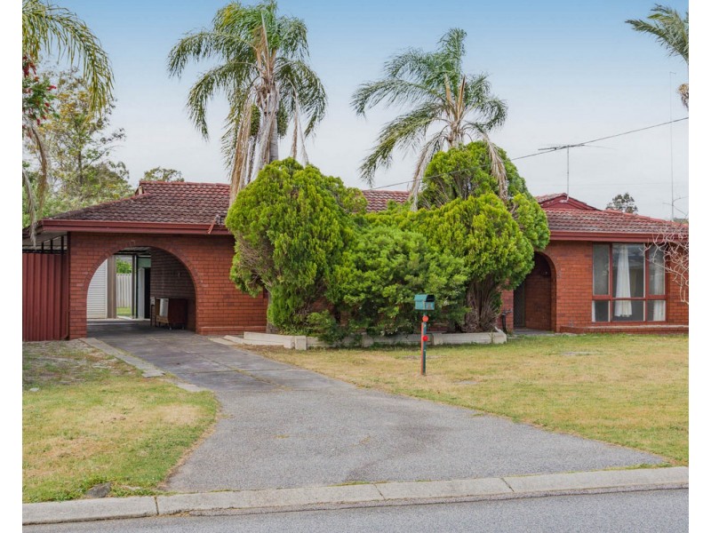 8 Chamberlain Way, Armadale WA 6112