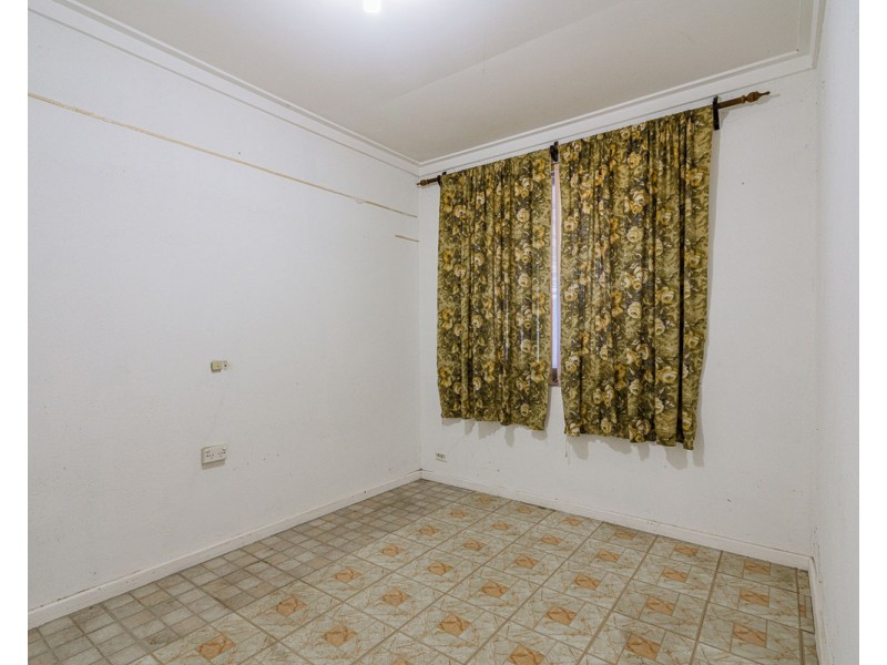 8 Chamberlain Way, Armadale WA 6112